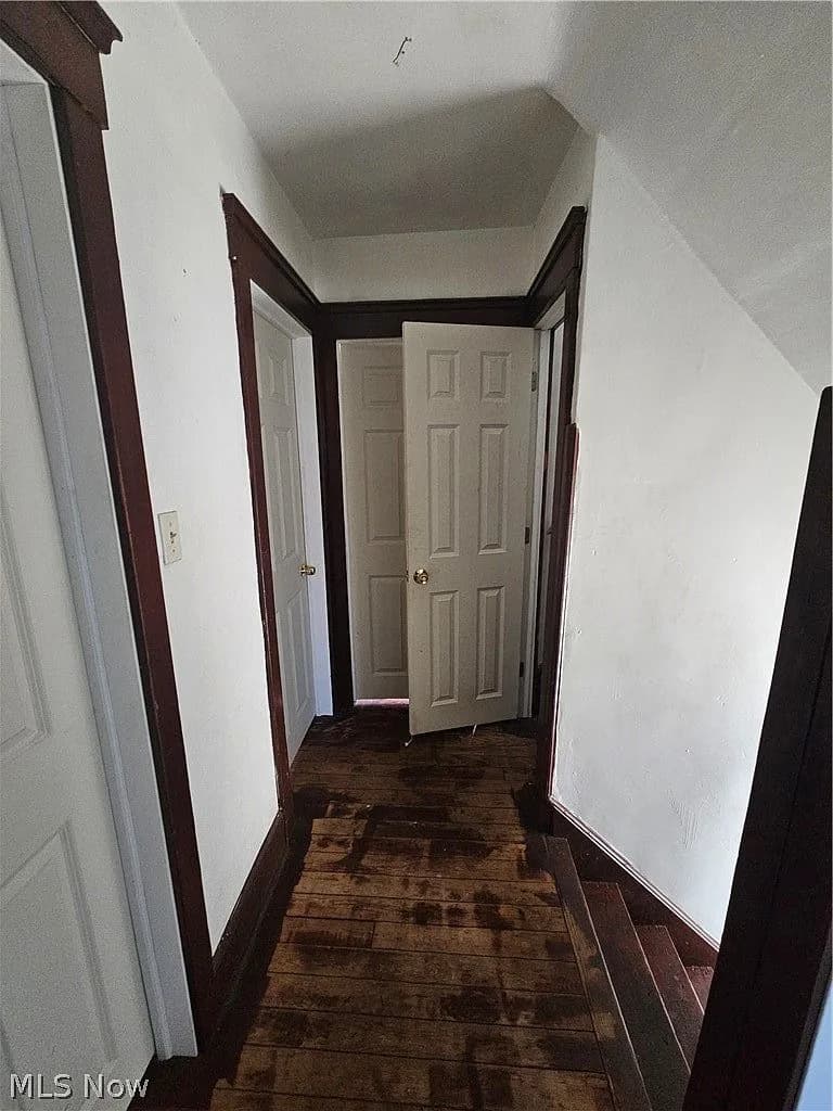 15301 Parkgrove Ave, Cleveland, OH 44110 — photo 13