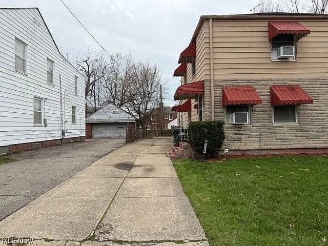 1464 E 250th St, Euclid, OH 44117 — photo 3