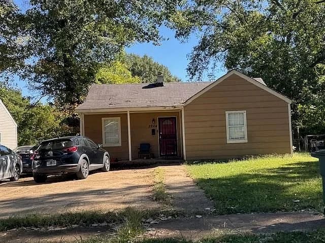 3204 Millwood Rd, Memphis, TN 38109 — photo 2