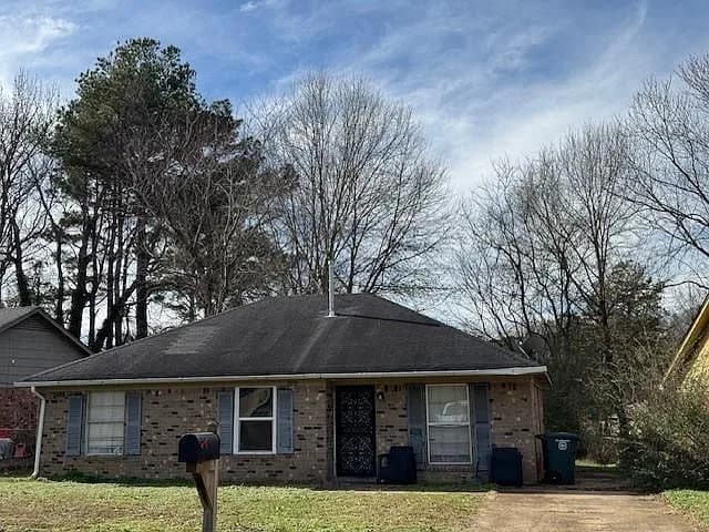 599 Blackhawk Rd, Memphis, TN 38109 — photo 2