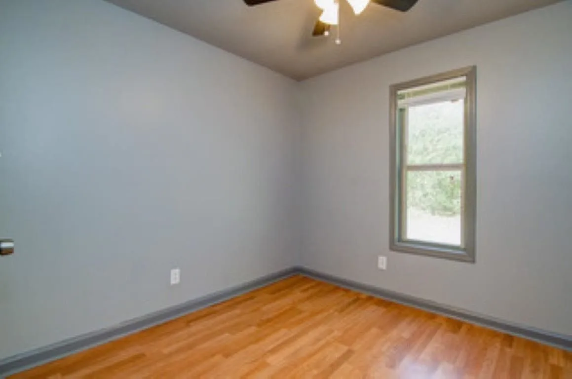 396 W Holmes Rd, Memphis, TN 38109 — photo 11