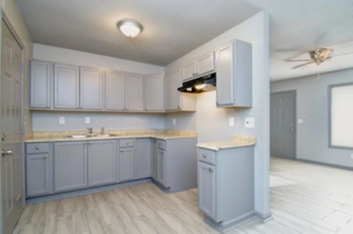 396 W Holmes Rd, Memphis, TN 38109 — photo 5