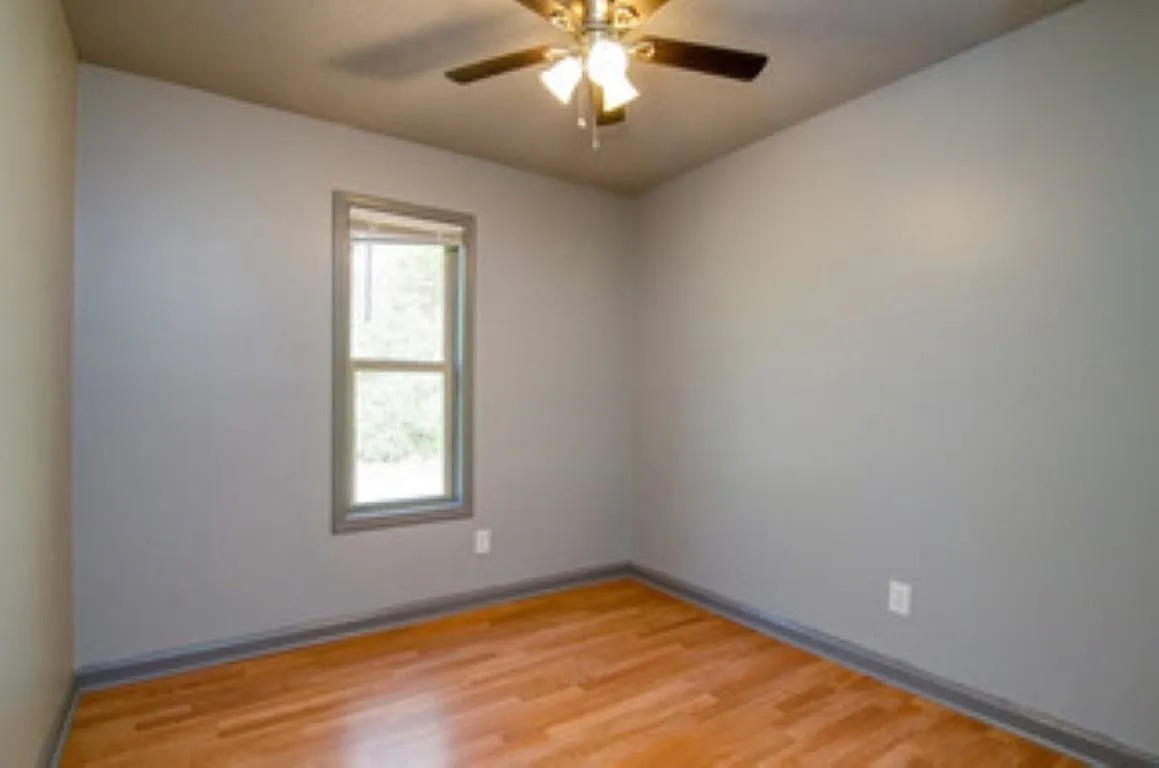 396 W Holmes Rd, Memphis, TN 38109 — photo 6