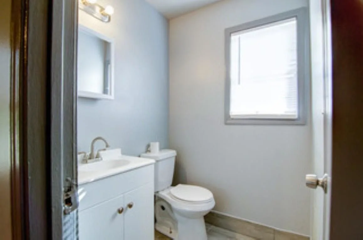 396 W Holmes Rd, Memphis, TN 38109 — photo 8