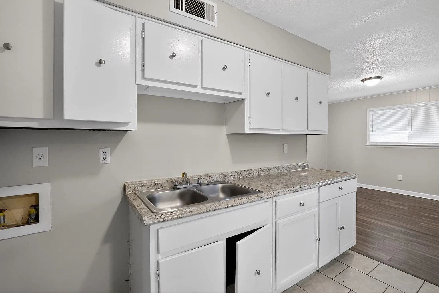 3325 Cedar Springs Dr, Memphis, TN 38128 — photo 15