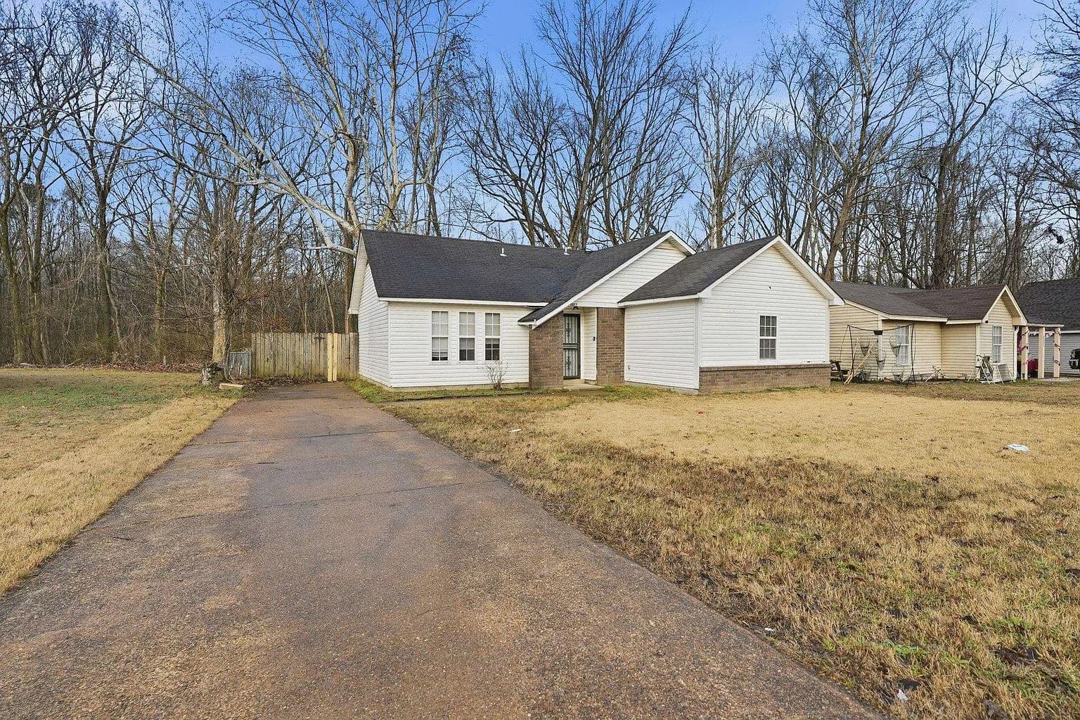 3877 Black Forest Dr, Memphis, TN 38128 — photo 3