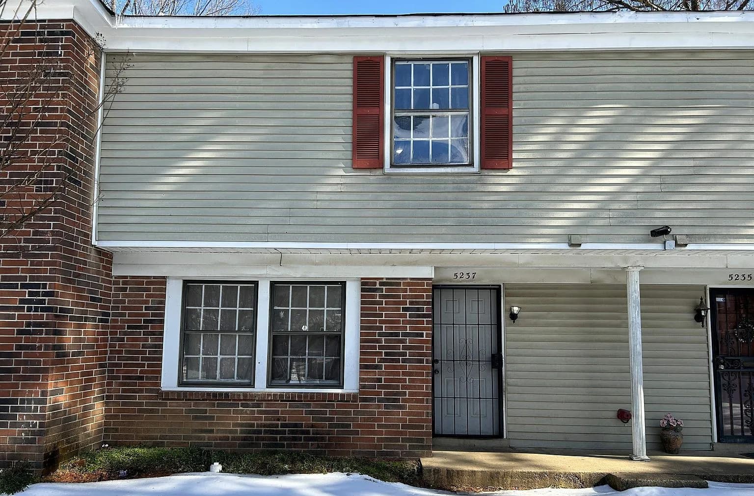 5237 Flowering Peach Dr, Memphis, TN 38115