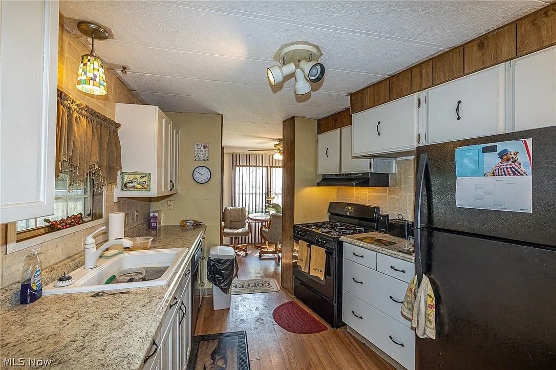 16 Grand Blvd, Olmsted Falls, OH 44138 — photo 9