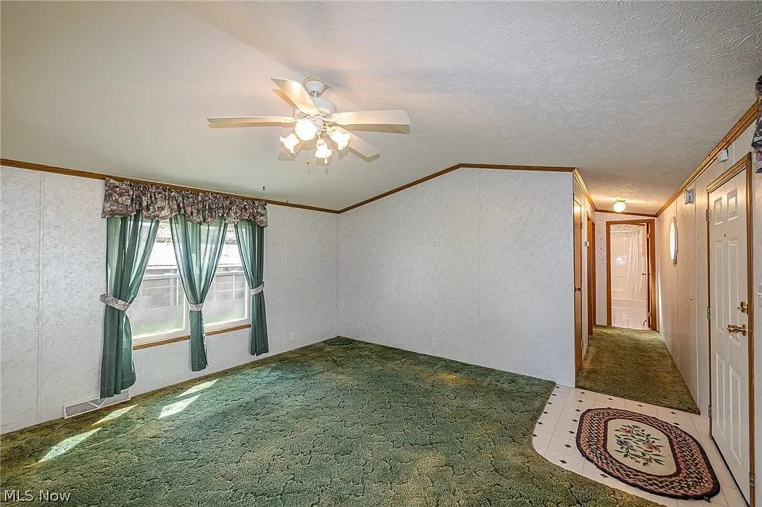 9 Overland Dr, Olmsted Falls, OH 44138 — photo 11