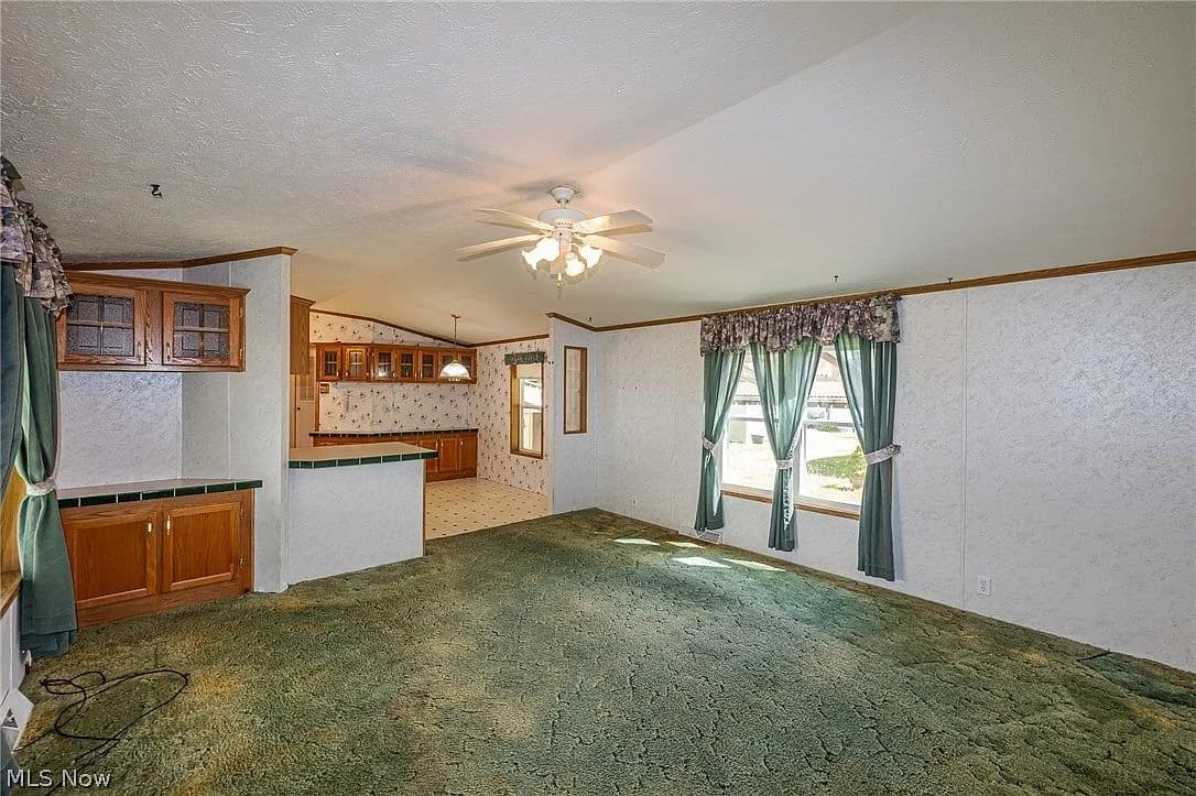 9 Overland Dr, Olmsted Falls, OH 44138 — photo 14