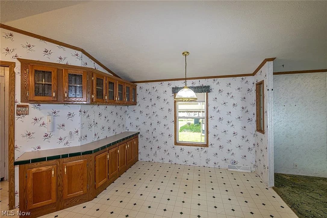 9 Overland Dr, Olmsted Falls, OH 44138 — photo 17