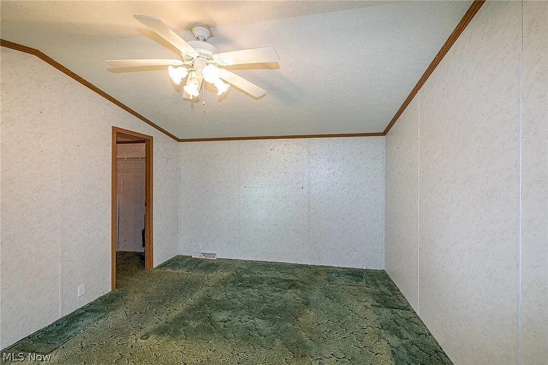 9 Overland Dr, Olmsted Falls, OH 44138 — photo 22