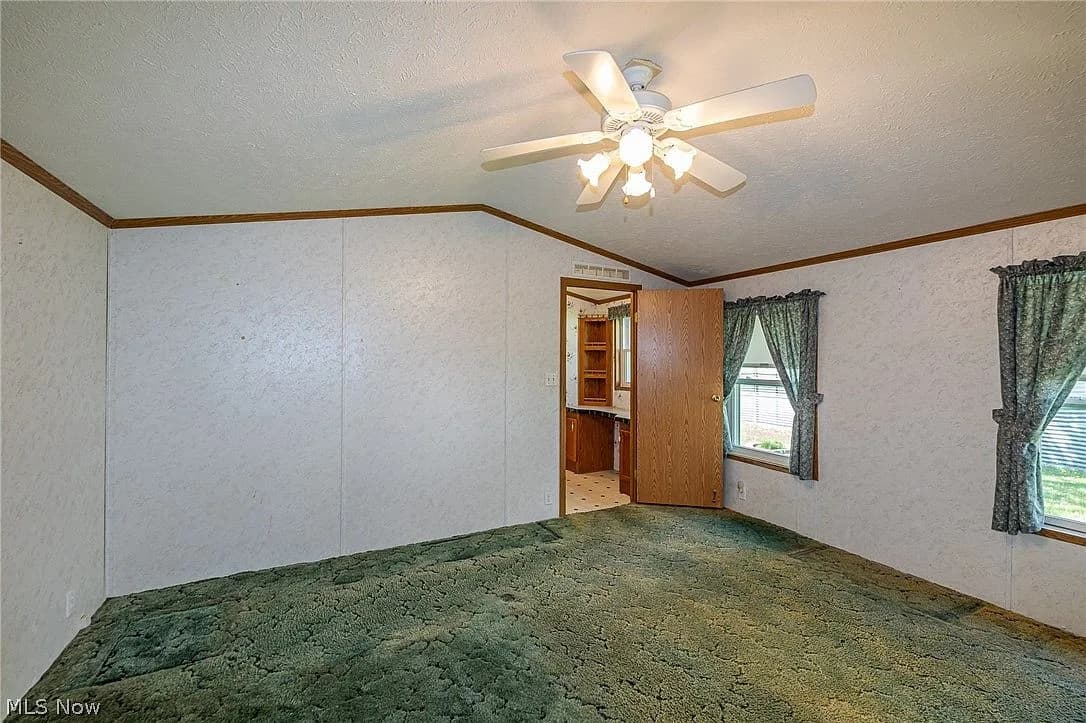 9 Overland Dr, Olmsted Falls, OH 44138 — photo 24