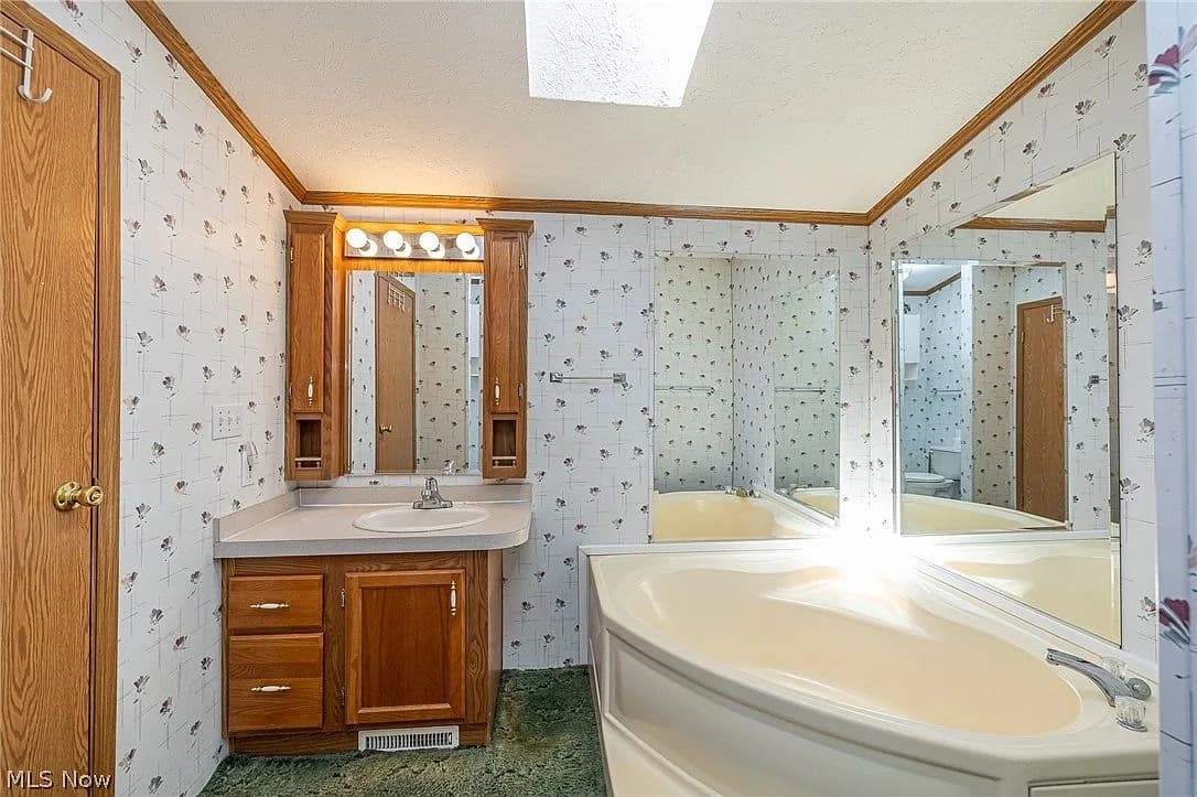 9 Overland Dr, Olmsted Falls, OH 44138 — photo 28