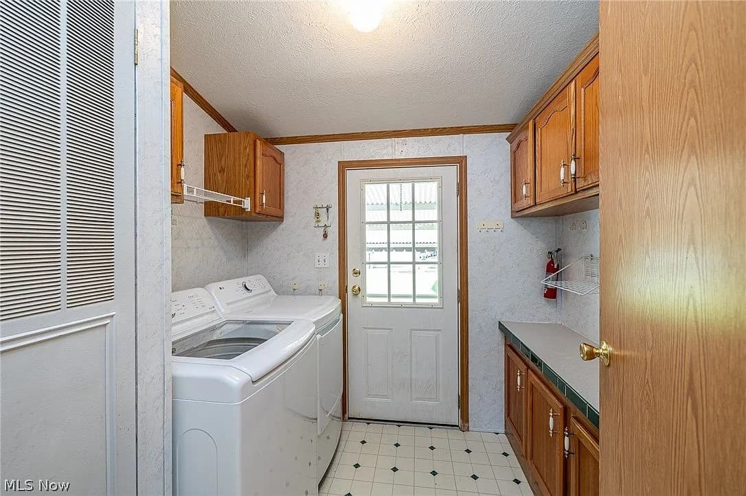 9 Overland Dr, Olmsted Falls, OH 44138 — photo 29