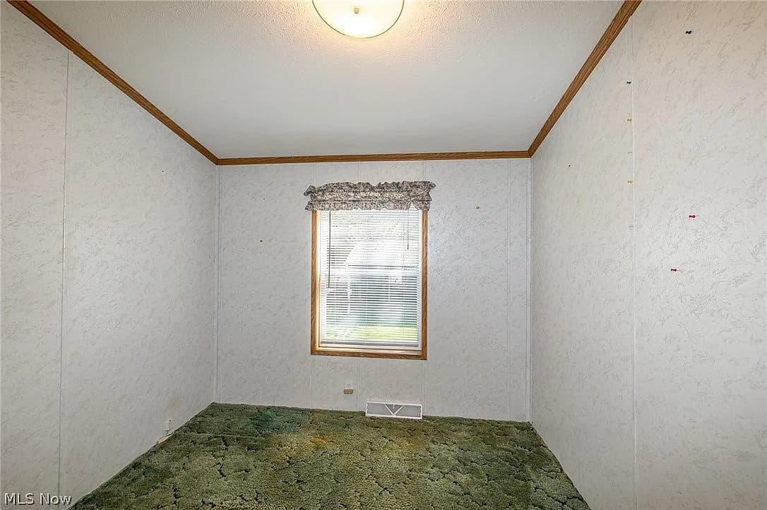 9 Overland Dr, Olmsted Falls, OH 44138 — photo 9